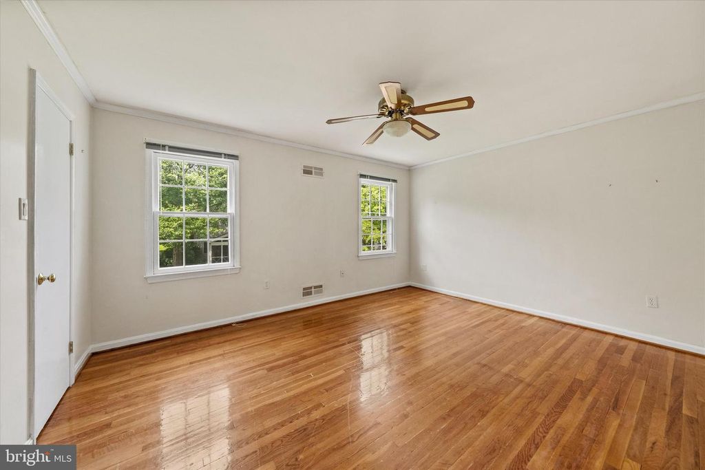 Image 23 of property listing at 1508 COLUMBIA AVE, Rockville, MD 20850