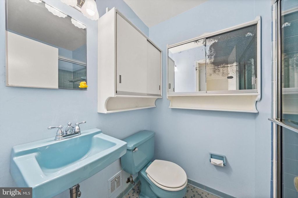 Image 24 of property listing at 1508 COLUMBIA AVE, Rockville, MD 20850