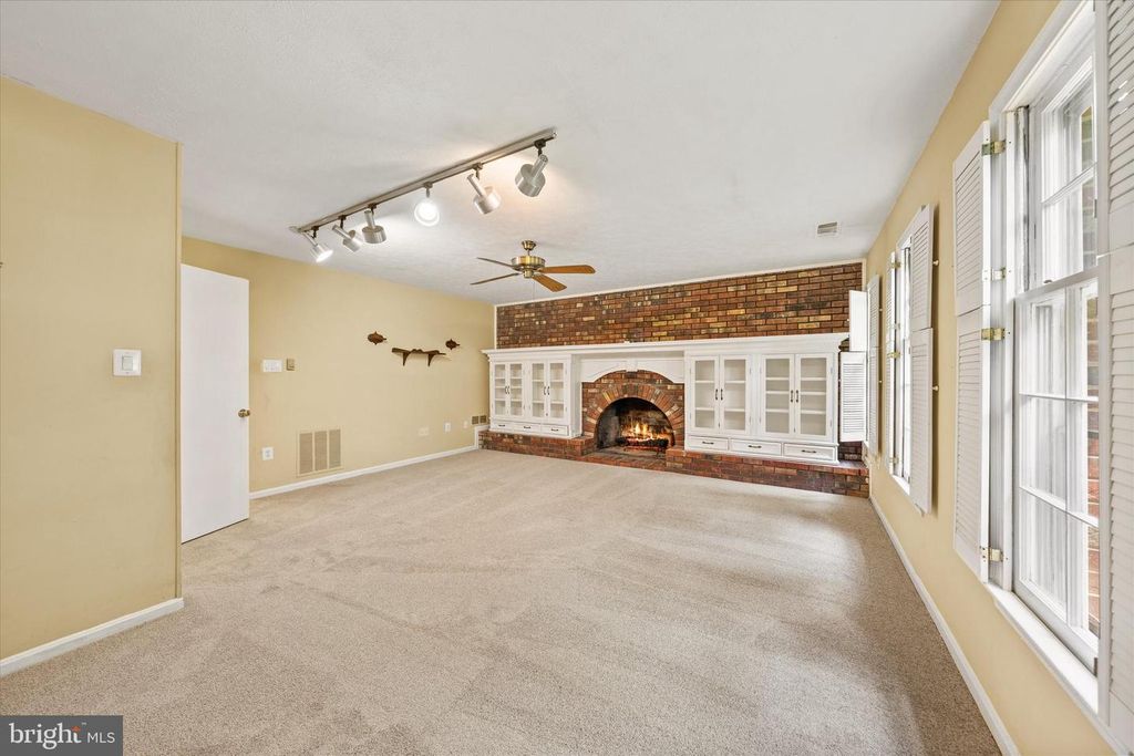 Image 26 of property listing at 1508 COLUMBIA AVE, Rockville, MD 20850