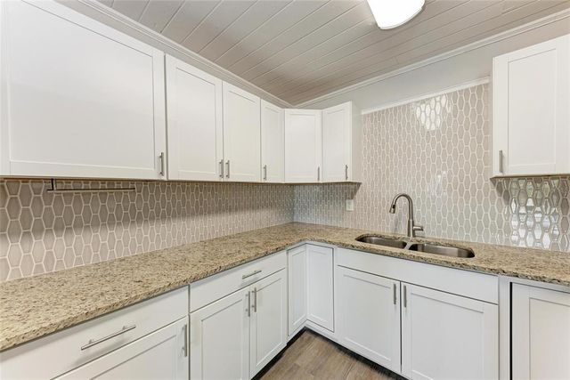 420 ARMADA ROAD S, Venice, FL 34285