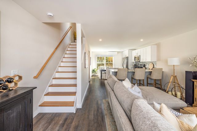 94 North Bridebrook Road 805, East Lyme, CT 06357