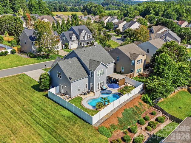 125 Louden Drive, Mooresville, NC 28115