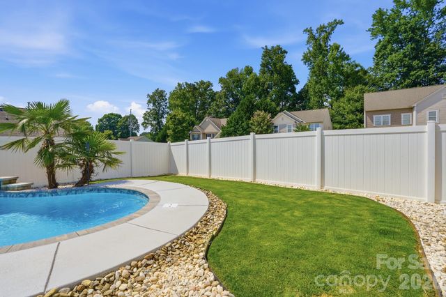 125 Louden Drive, Mooresville, NC 28115