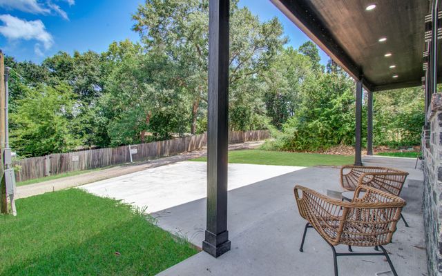 14521 Hill Drive, Willis, TX 77318