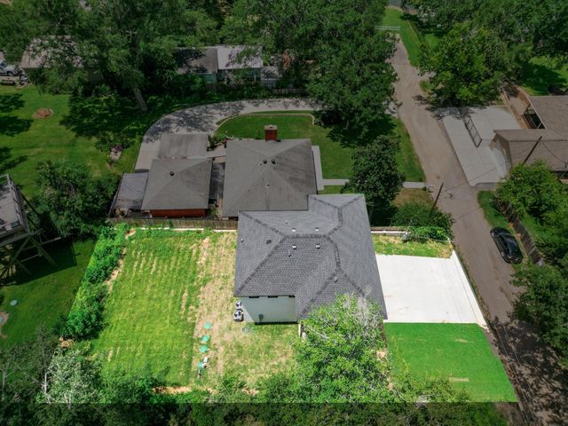 14521 Hill Drive, Willis, TX 77318