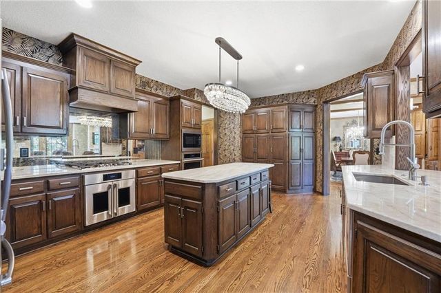 14227 Eby Street, Overland Park, KS 66221