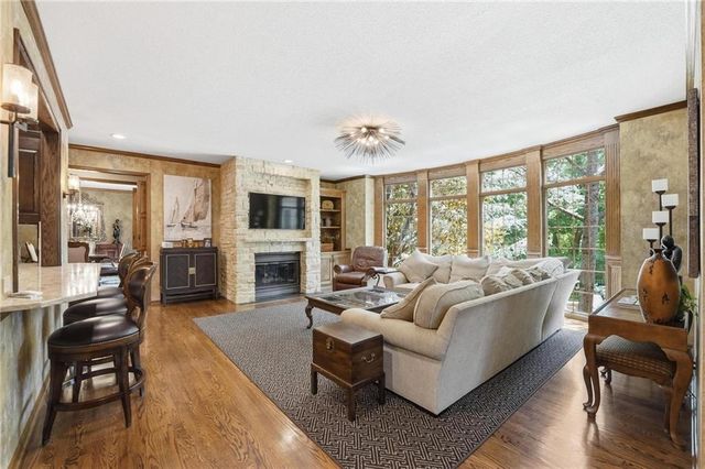 14227 Eby Street, Overland Park, KS 66221