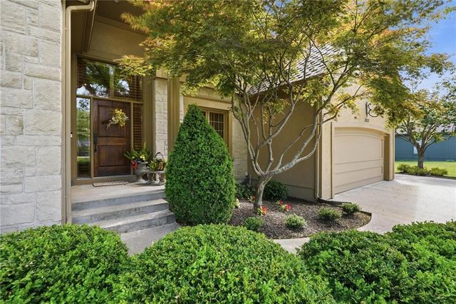 14227 Eby Street, Overland Park, KS 66221
