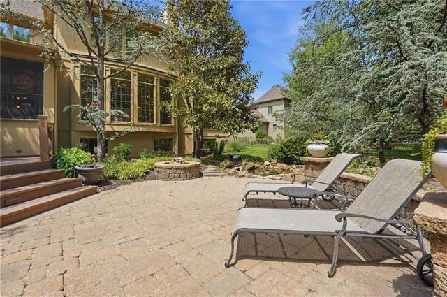 14227 Eby Street, Overland Park, KS 66221