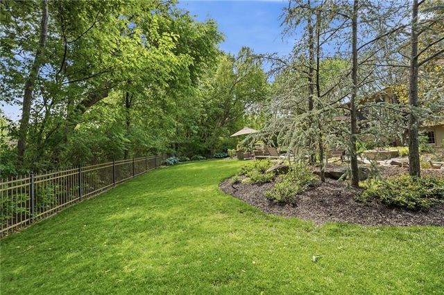 14227 Eby Street, Overland Park, KS 66221