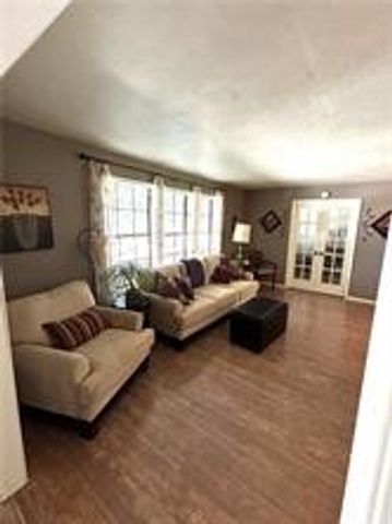 411 Natchez Trace Street, Harrison, AR 72601