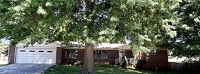 411 Natchez Trace Street, Harrison, AR 72601