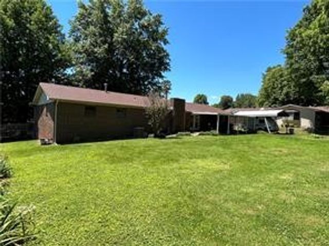 411 Natchez Trace Street, Harrison, AR 72601