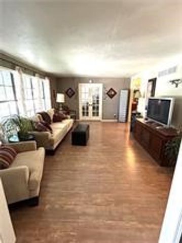 411 Natchez Trace Street, Harrison, AR 72601