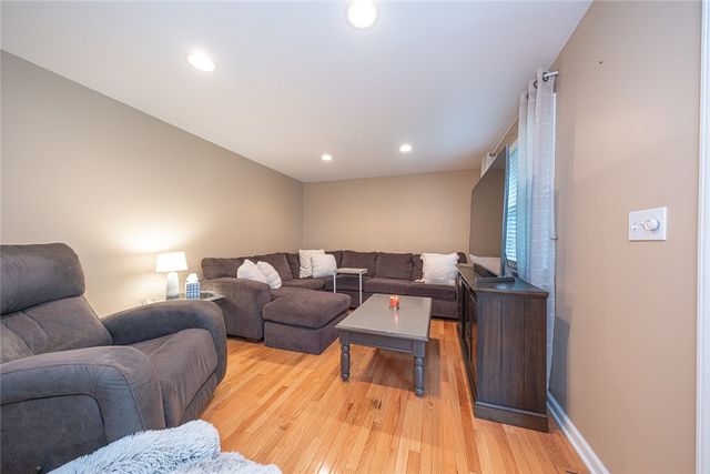 1829 Loretta Dr, Penn Hills, PA 15235