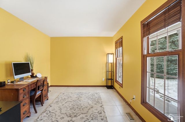 7346 Silo Meadows Drive, Temperance, MI 48182