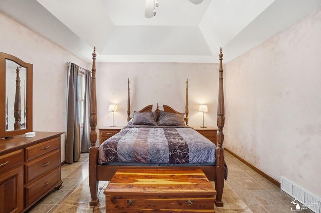 7346 Silo Meadows Drive, Temperance, MI 48182