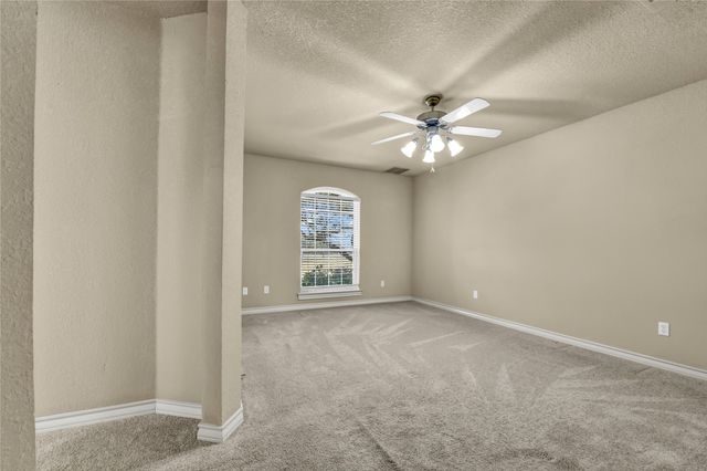 136 Arapahoe Ridge, Weatherford, TX 76087