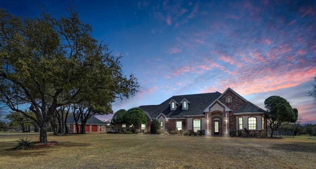 136 Arapahoe Ridge, Weatherford, TX 76087