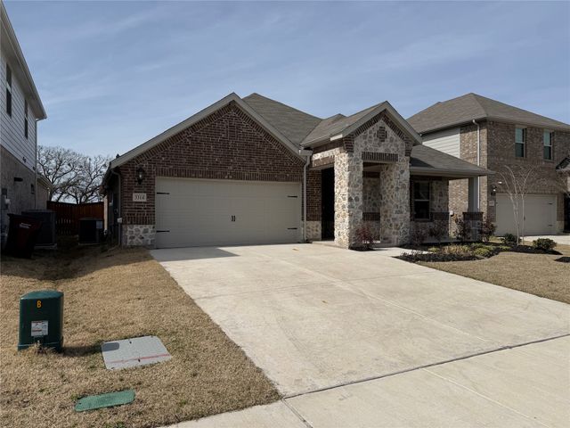 3314 Pat Mayse Drive, Farmersville, TX 75442