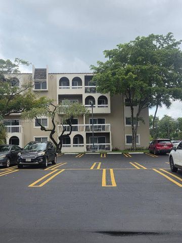 7707 Camino Real 310, Miami, FL 33143