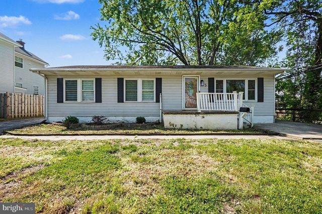 5 LAVERN AVE, Halethorpe, MD 21227