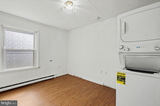 5 LAVERN AVE, Halethorpe, MD 21227