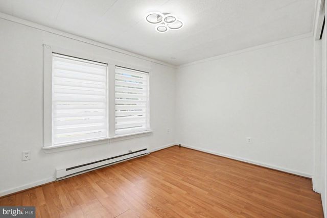 5 LAVERN AVE, Halethorpe, MD 21227