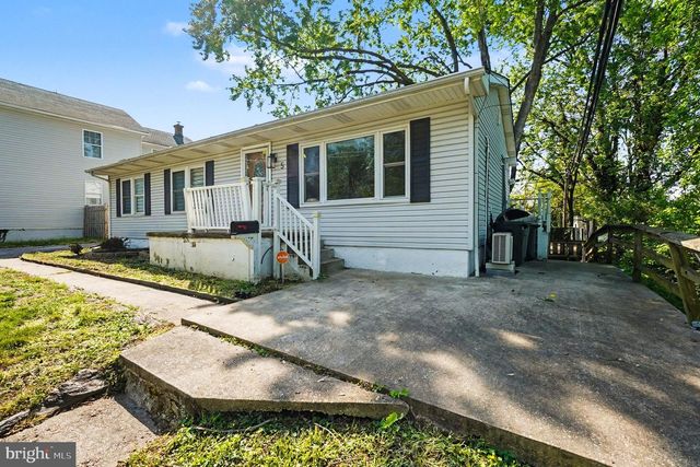 5 LAVERN AVE, Halethorpe, MD 21227