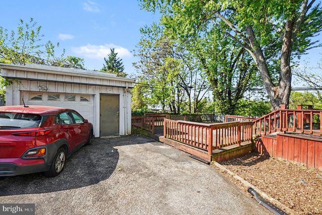 5 LAVERN AVE, Halethorpe, MD 21227