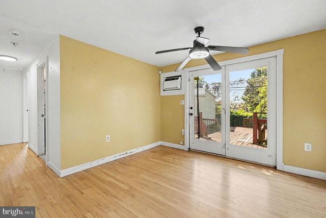 5 LAVERN AVE, Halethorpe, MD 21227