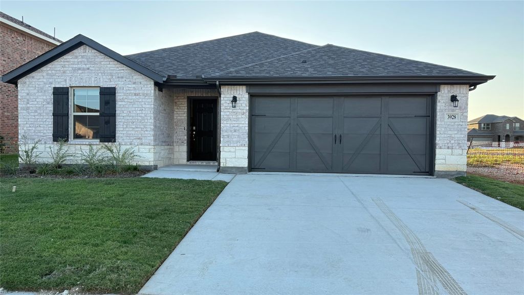 3928 Limestone Bluff Drive, Celina, TX 75009