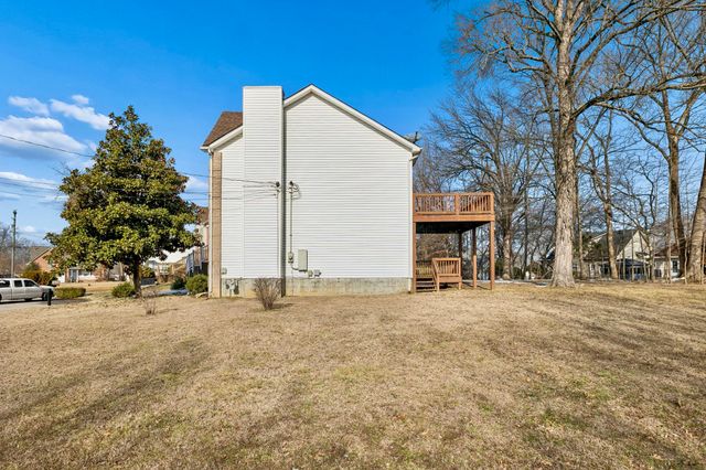 609 Waterford Ct, Antioch, TN 37013