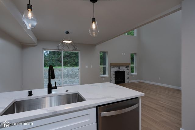 4514 Grumman Street, Anchorage, AK 99507