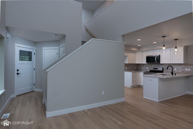 4514 Grumman Street, Anchorage, AK 99507