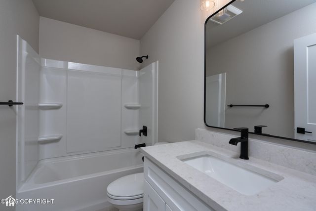 4514 Grumman Street, Anchorage, AK 99507