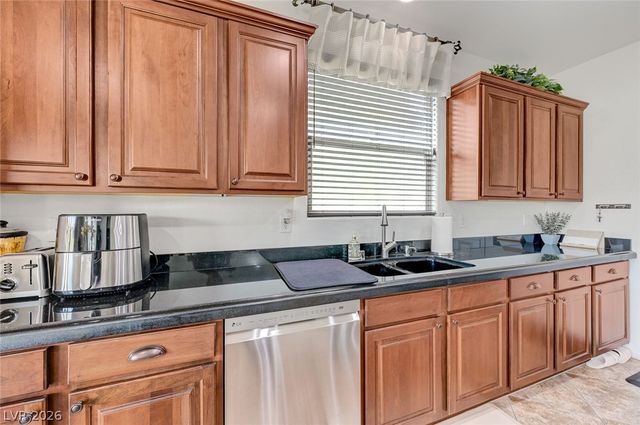 664 Orchard Course Drive, Las Vegas, NV 89148