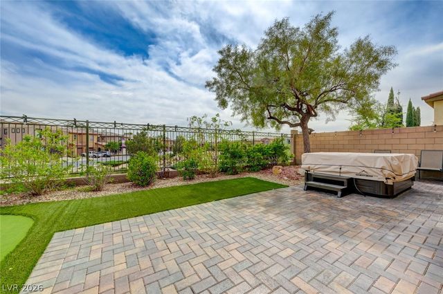 664 Orchard Course Drive, Las Vegas, NV 89148