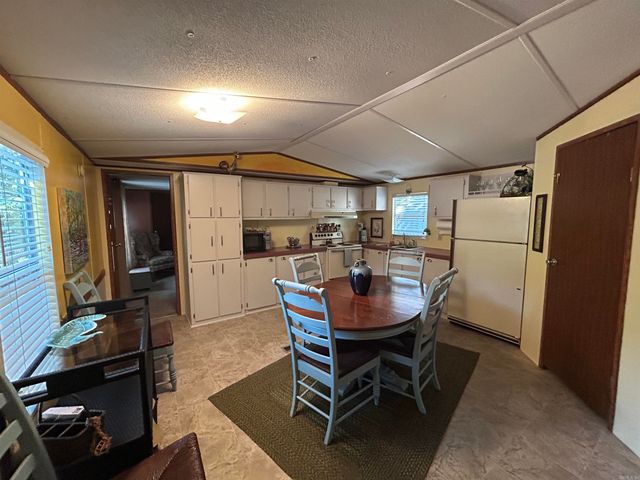 1950 Northshore Drive, Greers Ferry, AR 72067