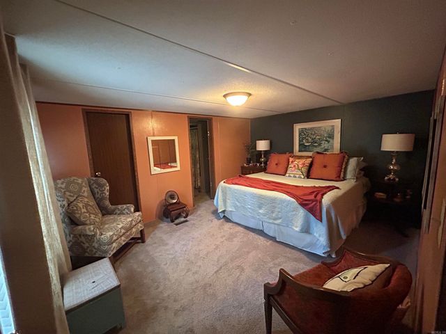 1950 Northshore Drive, Greers Ferry, AR 72067