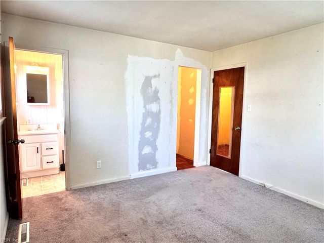 412 Lord North RD, Virginia Beach, VA 23462