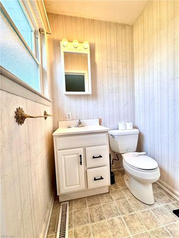 412 Lord North RD, Virginia Beach, VA 23462