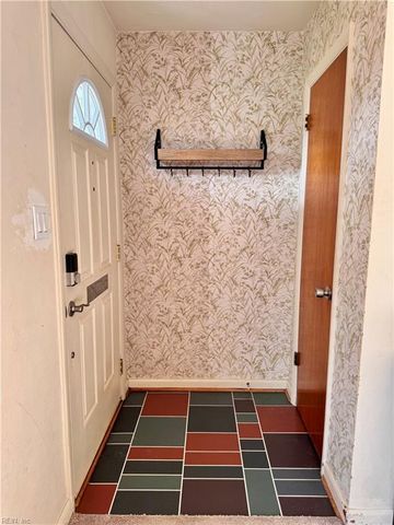 412 Lord North RD, Virginia Beach, VA 23462