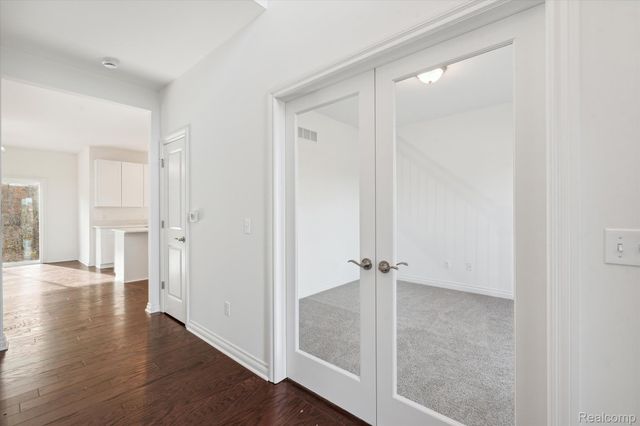 26998 Celtic Drive, Flat Rock, MI 48134