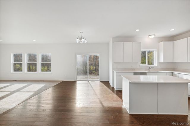 26998 Celtic Drive, Flat Rock, MI 48134