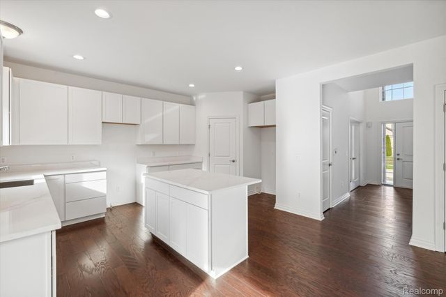 26998 Celtic Drive, Flat Rock, MI 48134