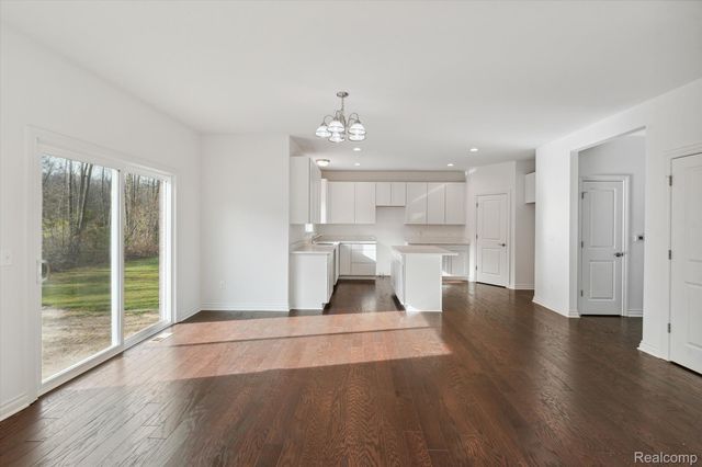 26998 Celtic Drive, Flat Rock, MI 48134