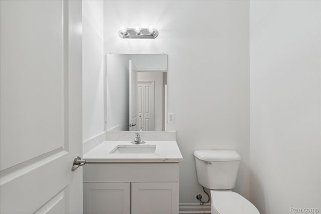 26998 Celtic Drive, Flat Rock, MI 48134