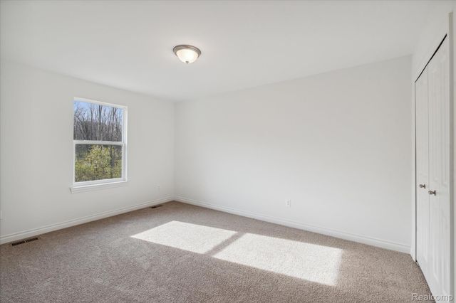 26998 Celtic Drive, Flat Rock, MI 48134