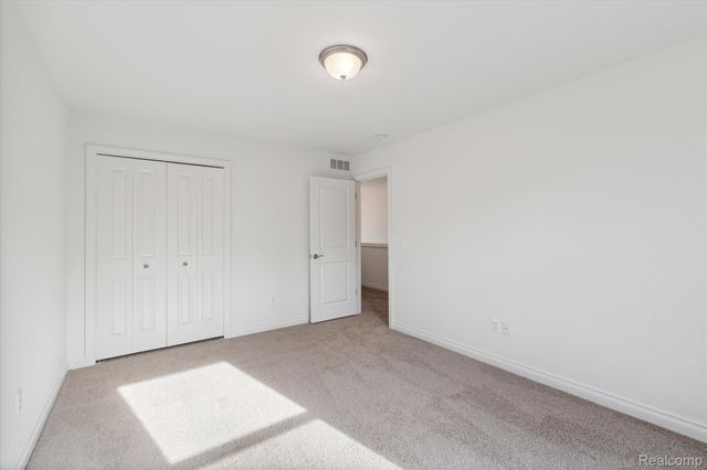 26998 Celtic Drive, Flat Rock, MI 48134